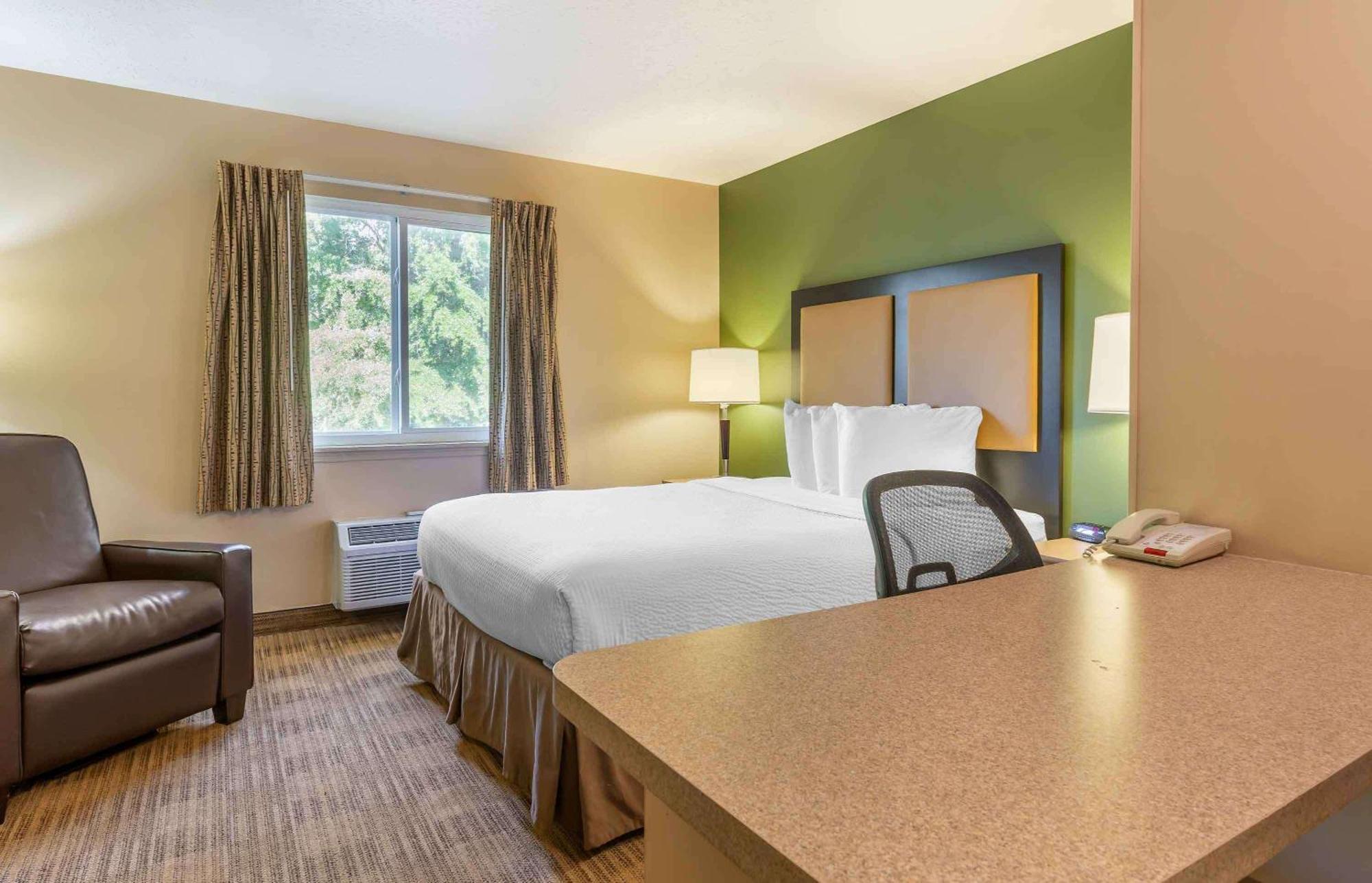 Extended Stay America Suites - Chicago - Lombard - Yorktown Center Экстерьер фото