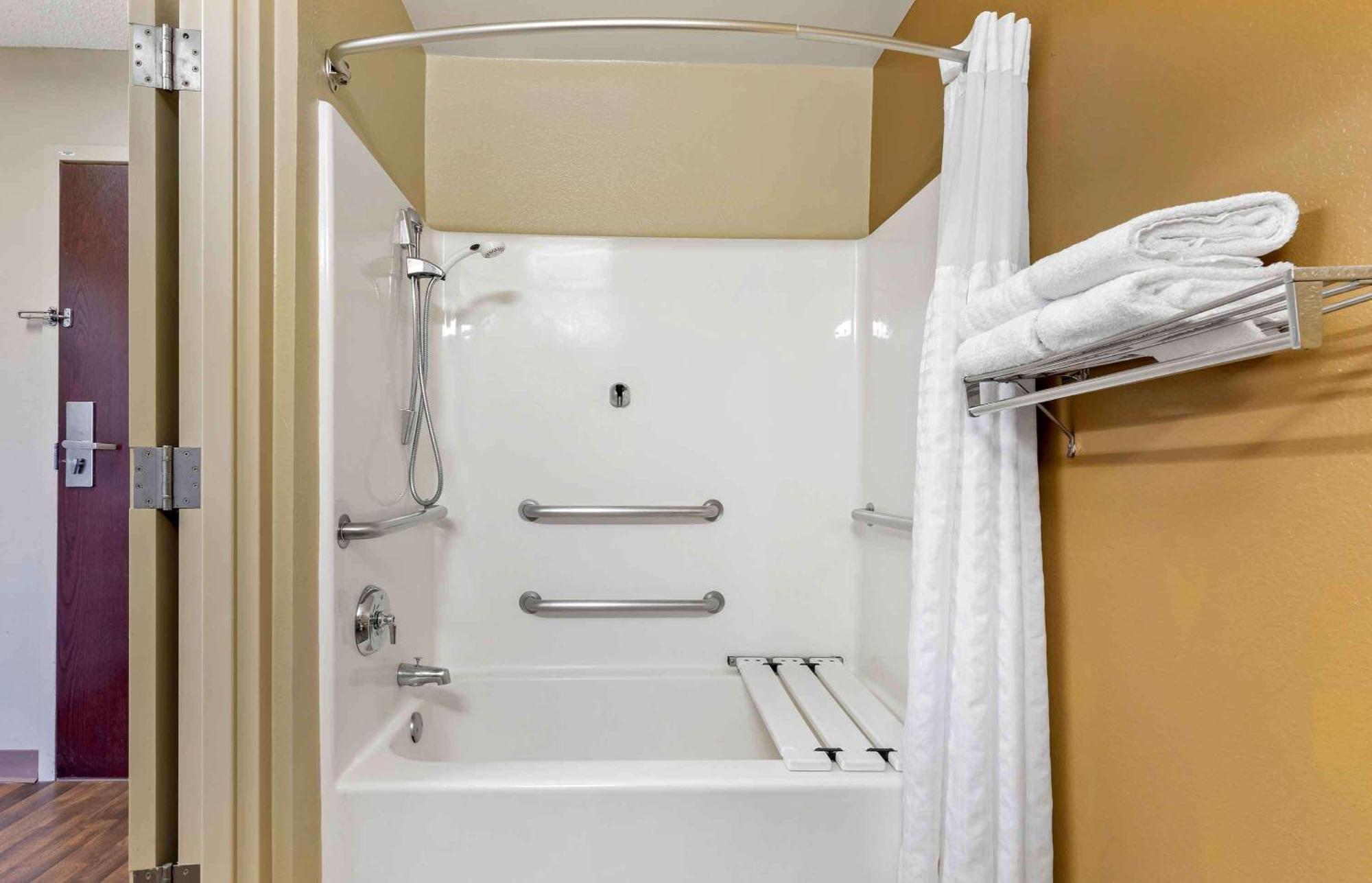 Extended Stay America Suites - Chicago - Lombard - Yorktown Center Экстерьер фото