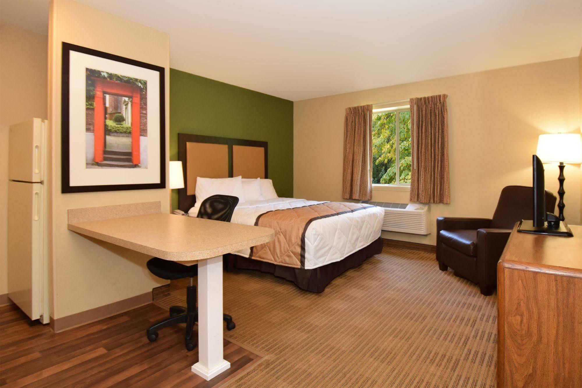 Extended Stay America Suites - Chicago - Lombard - Yorktown Center Экстерьер фото